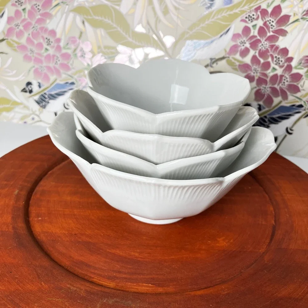 VTG Lotus Petal Bowls Set of 4 White Mid Century Japanese Porcelain Replacements